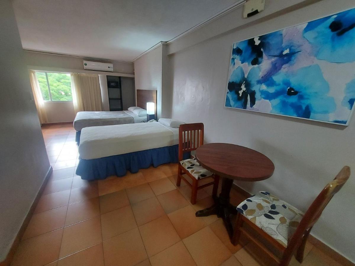 Hotel Tower House Suites 파나마시티 외부 사진