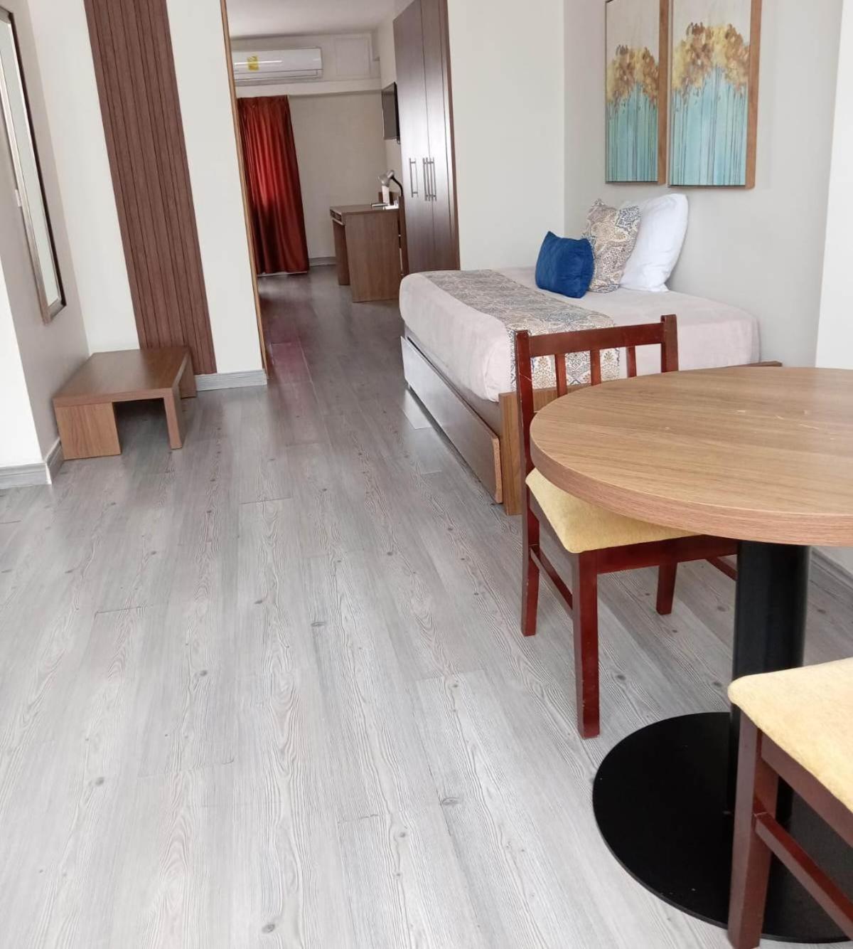 Hotel Tower House Suites 파나마시티 외부 사진